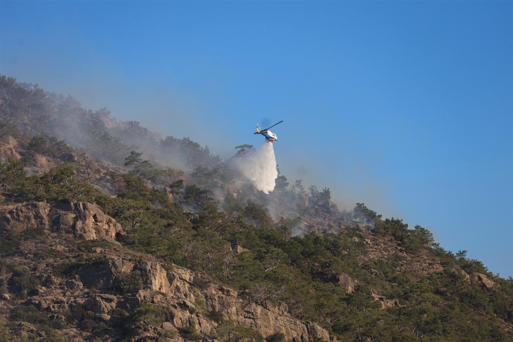 Ιεράπετρα - φωτιά - 2η μέρα Ιεράπετρα - φωτιά - 2η μέρα