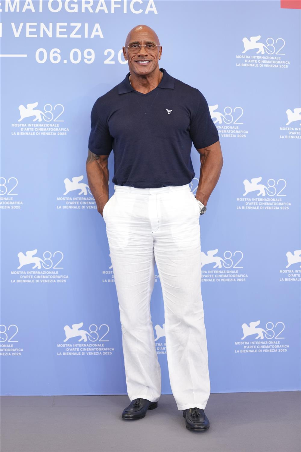 Ντουέιν Τζόνσον και Έμιλι Μπλαντ Ντουέιν Τζόνσον και Έμιλι Μπλαντ