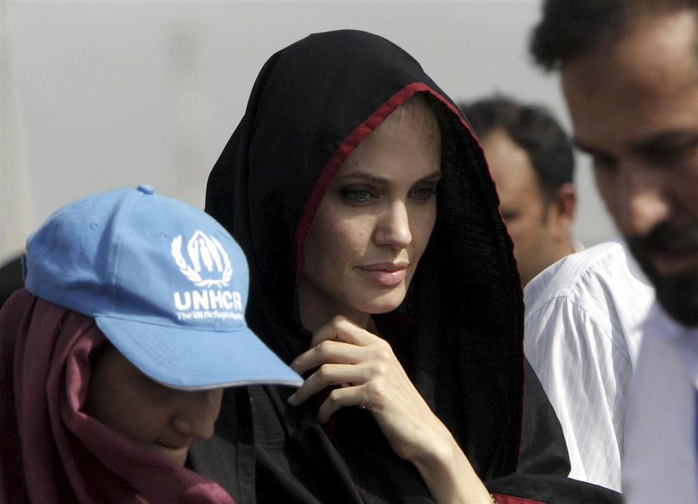 Αντζελίνα Τζολί Αντζελίνα Τζολί