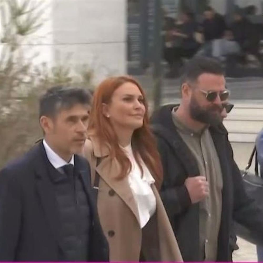 Σίσσυ Χρηστίδου: Στα δικαστήρια για τη συνεπιμέλεια των παιδιών της με τον Θοδωρή Μαραντίνη - Τα πρόσωπα που βρέθηκαν στο πλευρό της