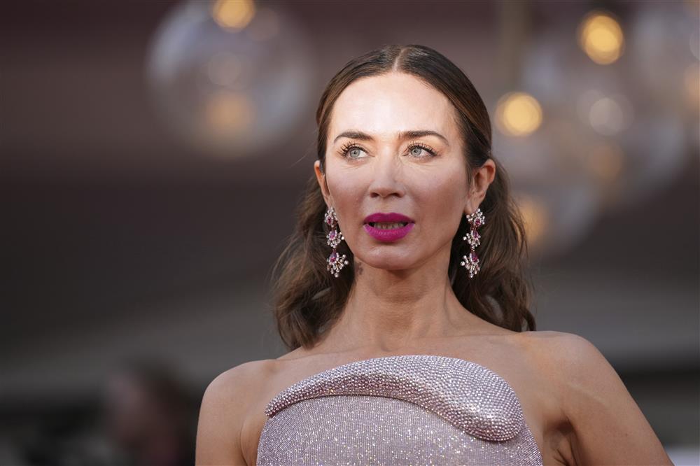 Έμιλι Μπλαντ Έμιλι Μπλαντ