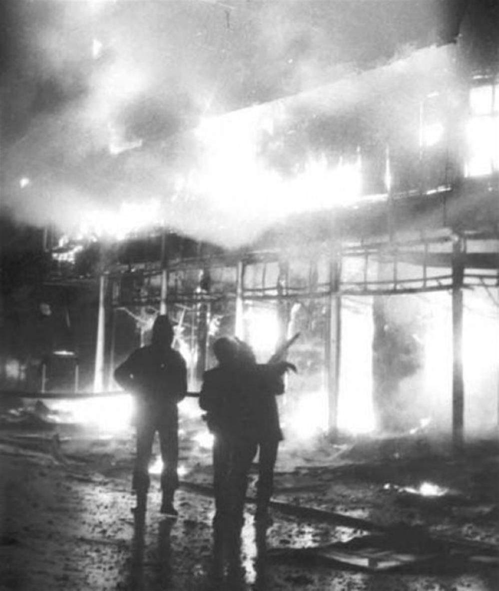 πολυκατάστημα - Μινιόν - Κατράντζος - φωτιά πολυκατάστημα - Μινιόν - Κατράντζος - φωτιά