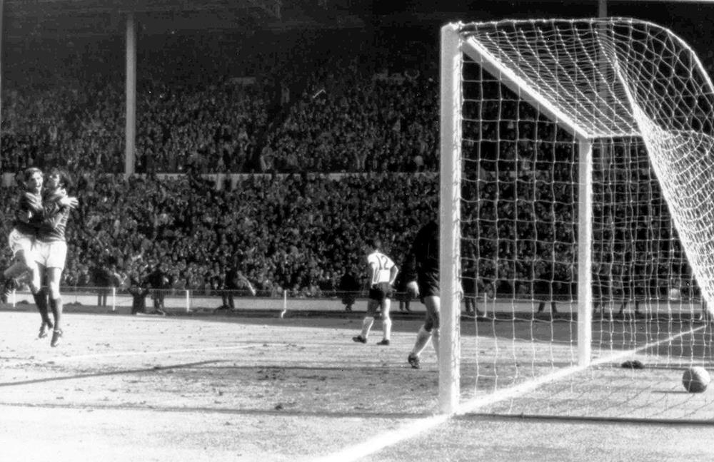 AP - Μουντιάλ - Δυτική Γερμανία - Αγγλία - 1966 AP - Μουντιάλ - Δυτική Γερμανία - Αγγλία - 1966