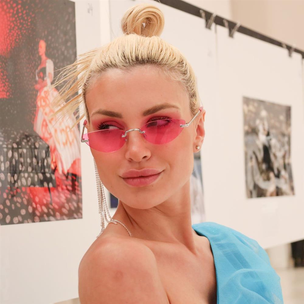 Αλεξάνδρα Παναγιώταρου: Διακοπές στη Μύκονο με τη μητέρα της - Η βραδινή τους έξοδο στα Ματογιάννια