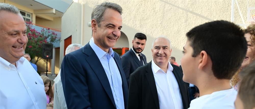 Κυριάκος - Μητσοτάκης - αγιασμός