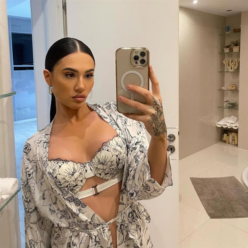 Έλενα Τσαγκρινού: Η ανανεωμένη της εμφάνιση και τα κιλά που έχει χάσει