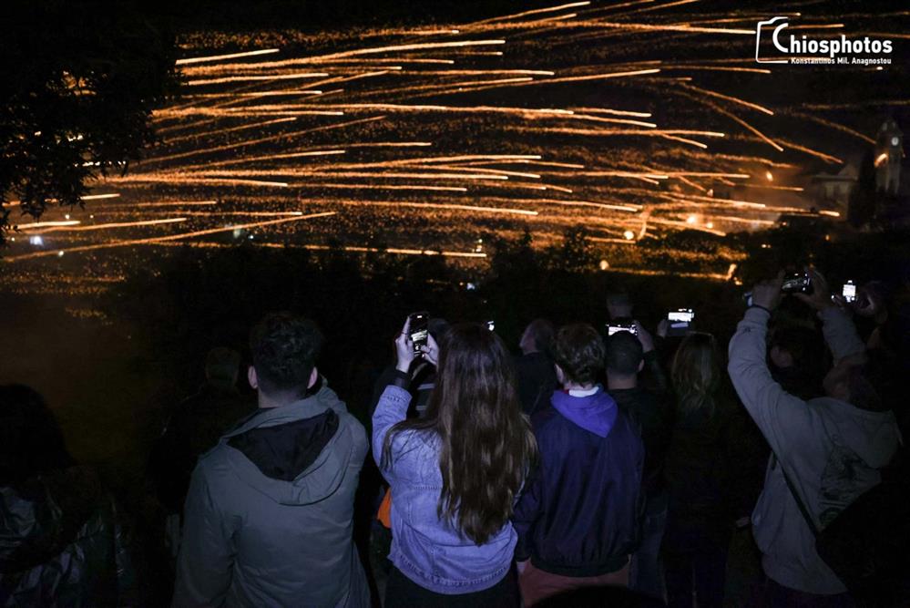 Βροντάδο - Χίος - Ρουκετοπόλεμος - Πάσχα Βροντάδο - Χίος - Ρουκετοπόλεμος - Πάσχα