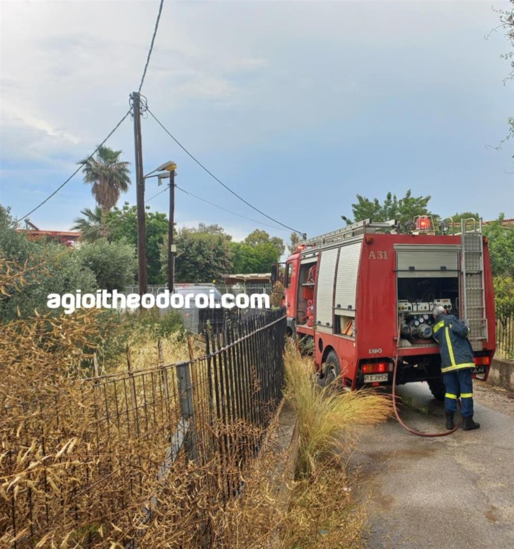 Άγιοι Θεόδωροι - Κεραυνός - Σπίτι Σημίτη
