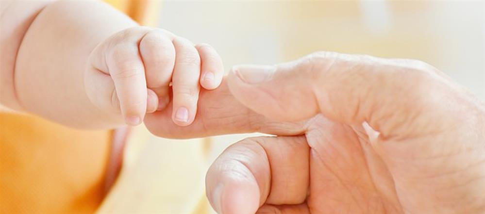 Πατέρας - παιδί - ημέρα του πατέρα - γιορτή του πατέρα