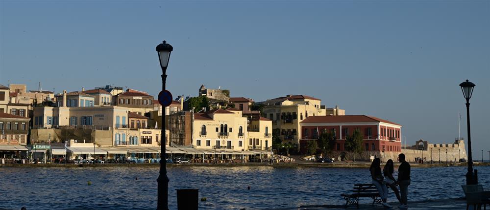 Τουρισμός (νησιά, τοπία και χαρακτηριστικές φωτό) Τουρισμός (νησιά, τοπία και χαρακτηριστικές φωτό)