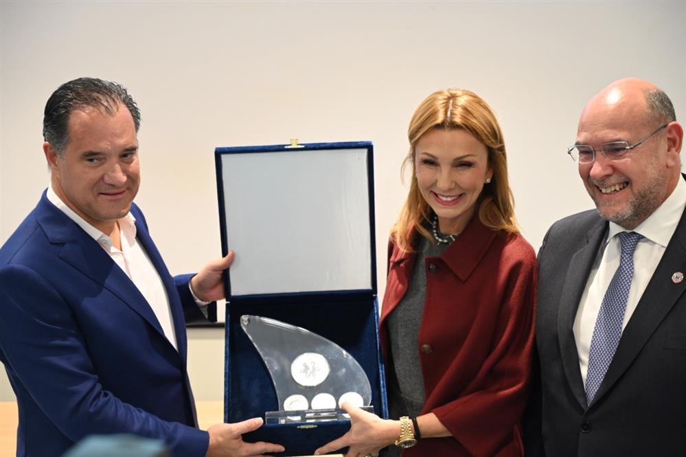 Άδωνις Γεωργιάδης - ΕΚΑΒ Άδωνις Γεωργιάδης - ΕΚΑΒ