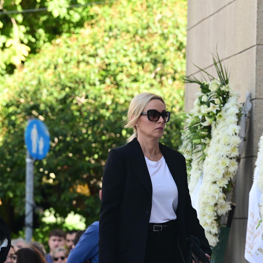 Πέγκυ Ζήνα Πέγκυ Ζήνα