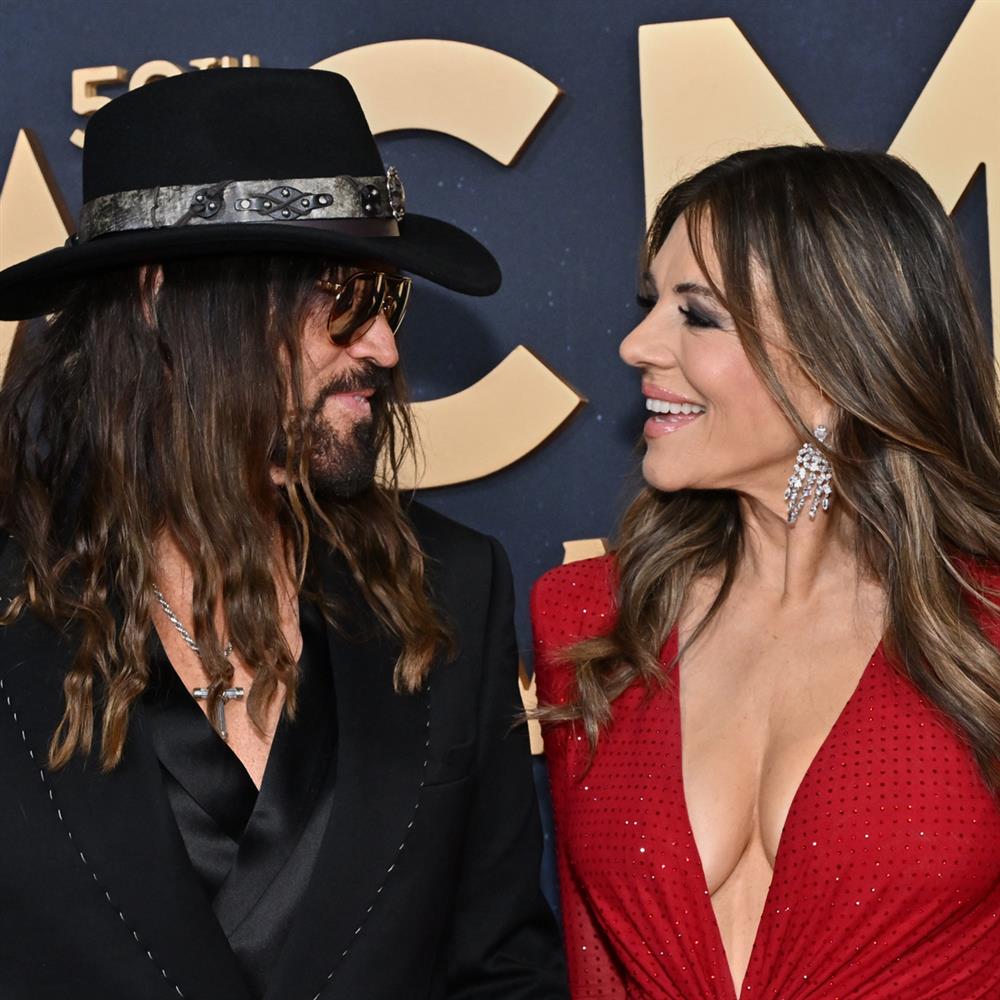 Μπίλι Ρέι Σάιρους - Ελίζαμπεθ Χάρλεϊ Μπίλι Ρέι Σάιρους - Ελίζαμπεθ Χάρλεϊ