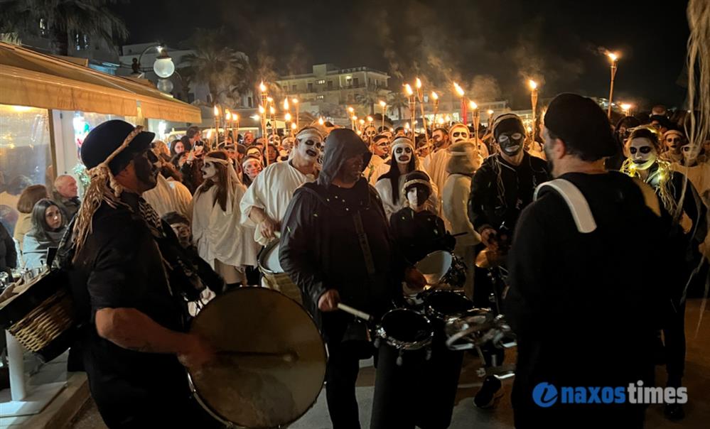 Λαμπαδηφορίες - Νάξος Λαμπαδηφορίες - Νάξος
