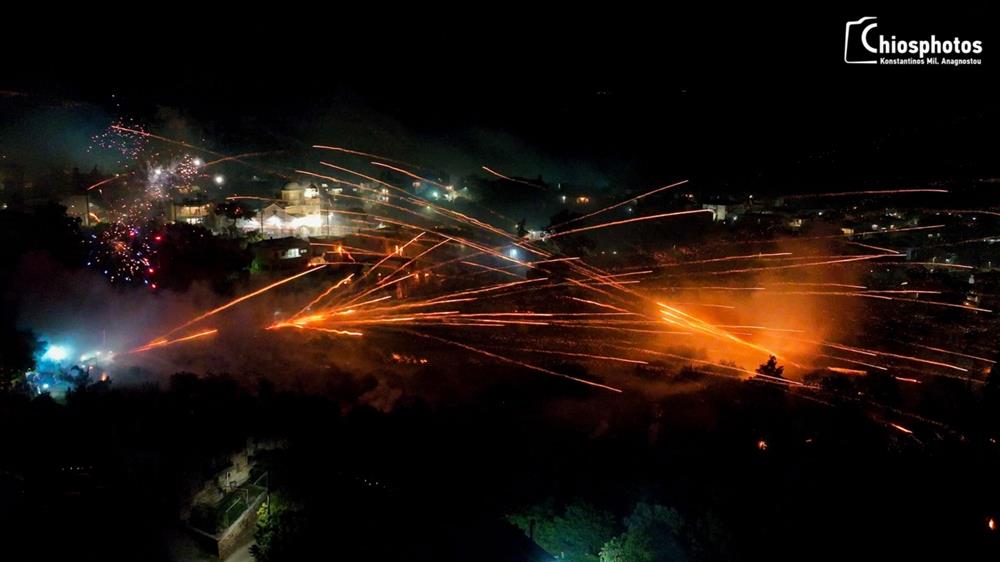 Βροντάδο - Χίος - Ρουκετοπόλεμος - Πάσχα Βροντάδο - Χίος - Ρουκετοπόλεμος - Πάσχα