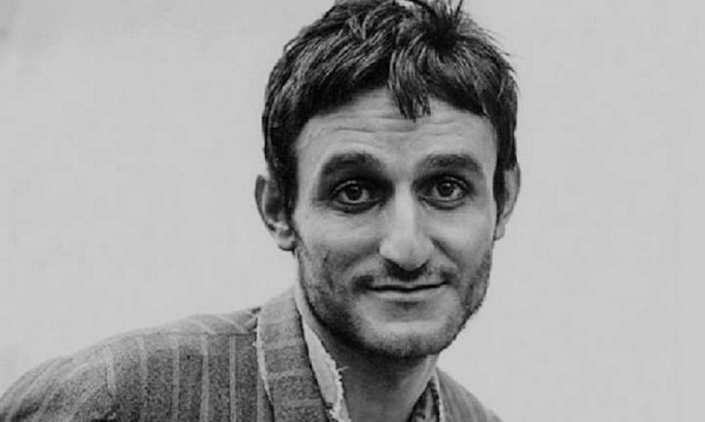 Σωτήρης Μουστάκας Σωτήρης Μουστάκας