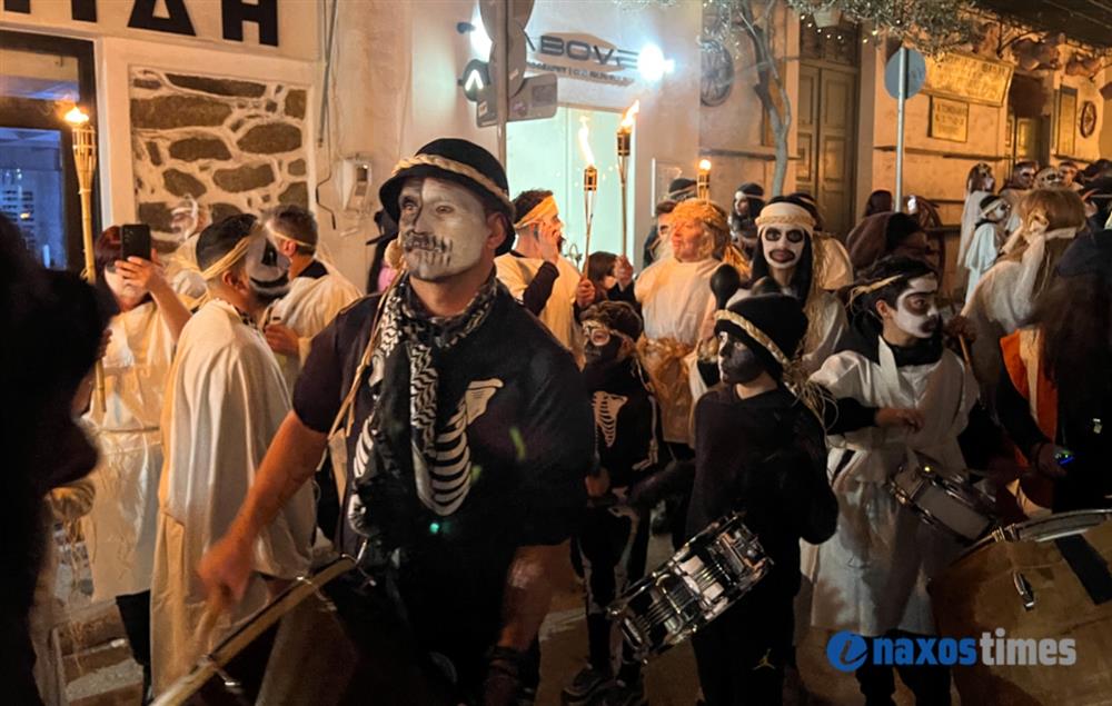 Λαμπαδηφορίες - Νάξος Λαμπαδηφορίες - Νάξος