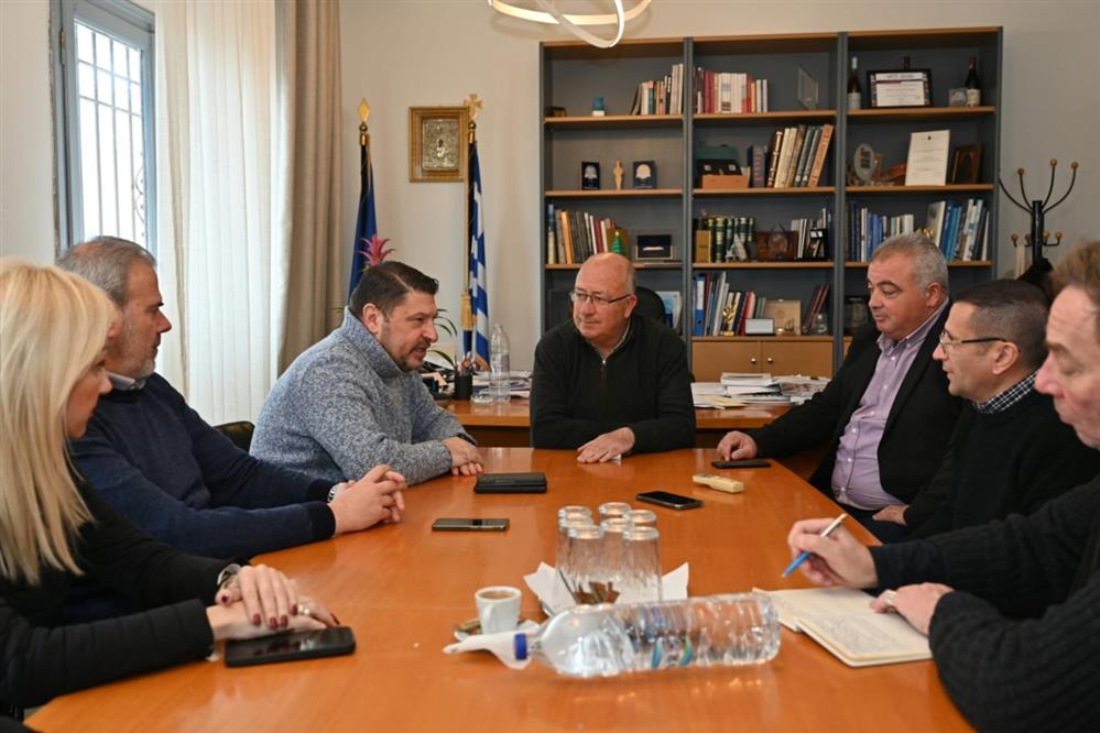 Χαρδαλιάς - Σαντορίνη