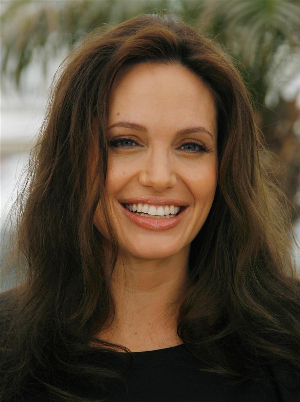 Αντζελίνα Τζολί Αντζελίνα Τζολί