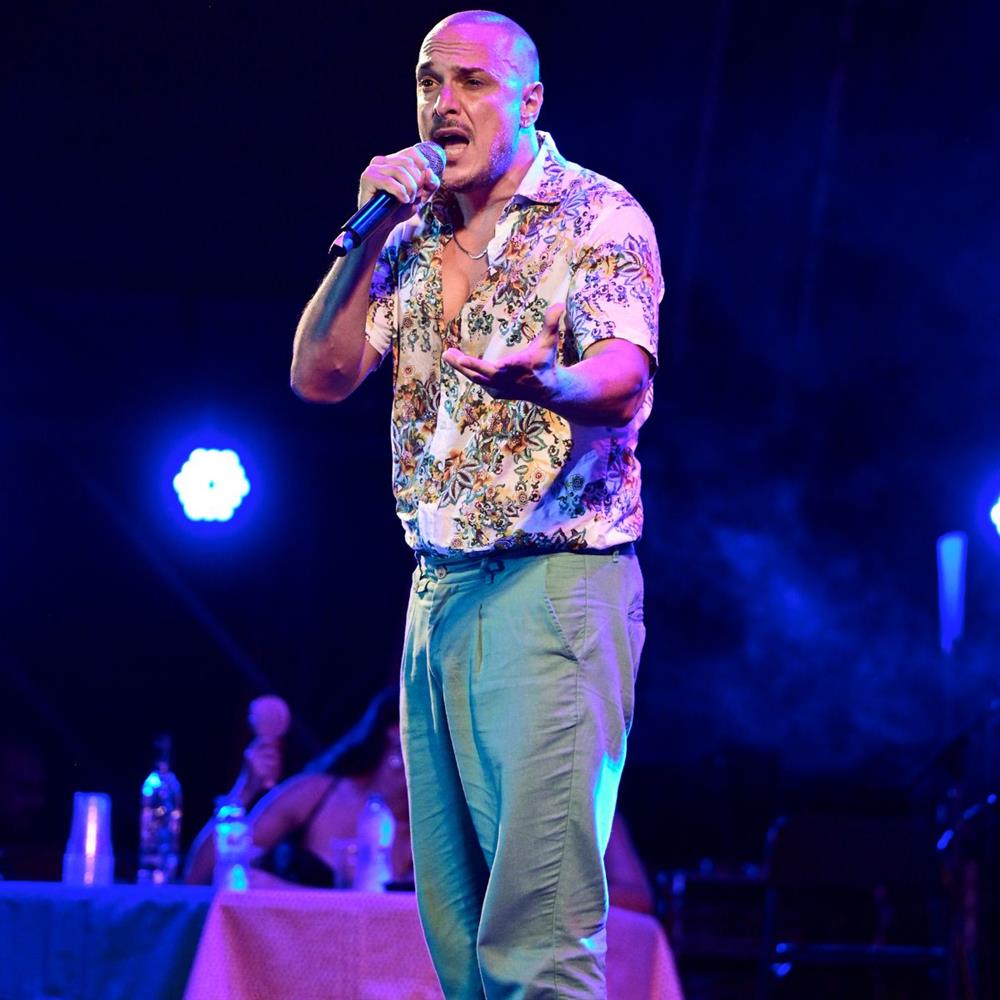 Άκης Δείξιμος: Ξεσπά για τη συναυλία του Γρηγόρη Μπιθικώτση - "Ντροπή"