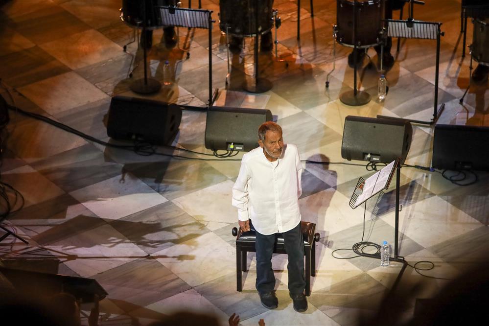 Τζένη Μπαλατσινού Τζένη Μπαλατσινού