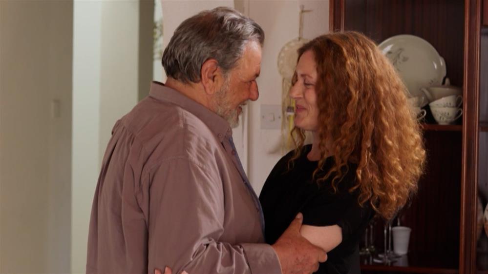 Η Γη της Ελιάς Η Γη της Ελιάς