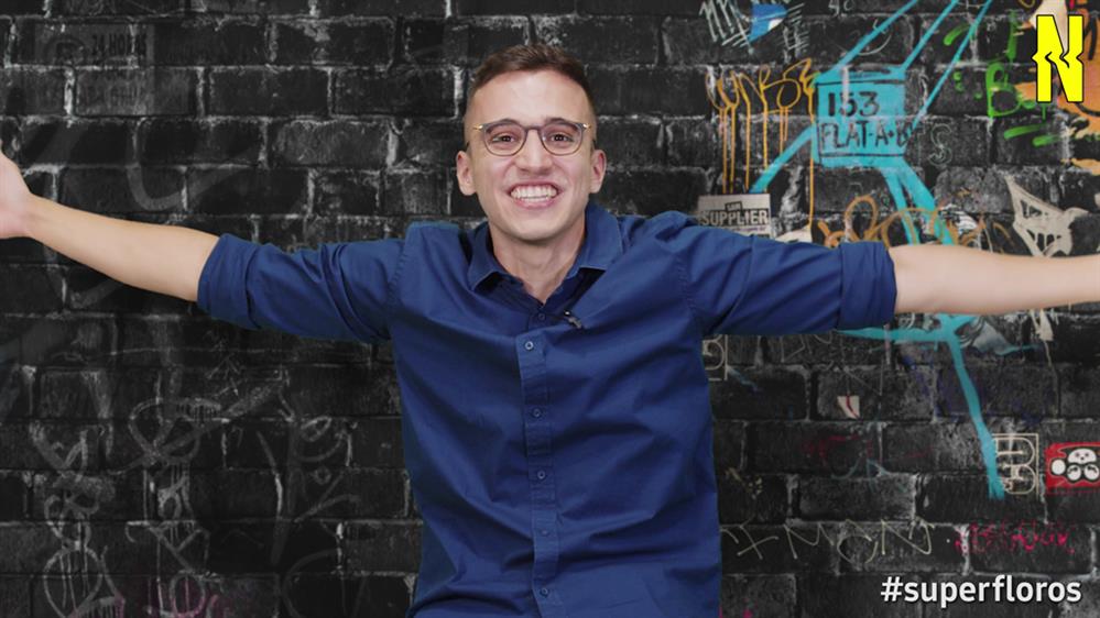 Super Φλώρος: Σούπερ ενηλικίωση!