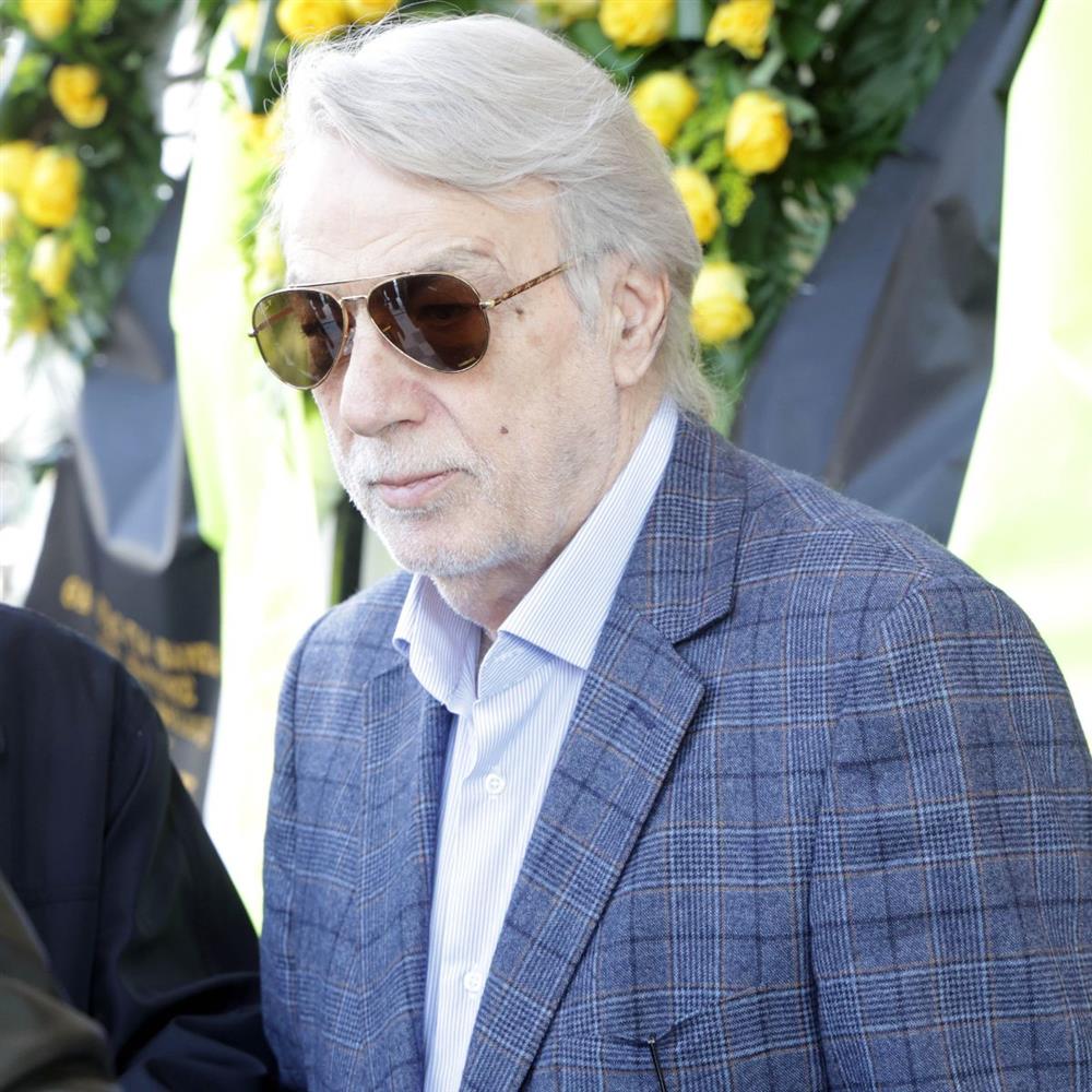 Τάκης Οικονομόπουλος Τάκης Οικονομόπουλος