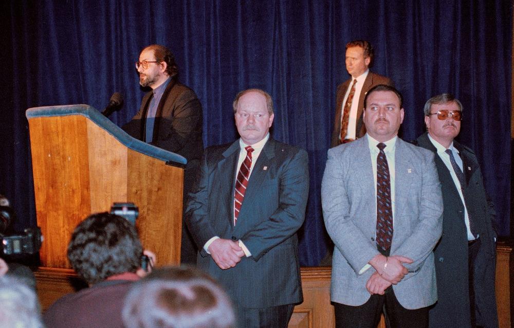 Σαλμάν Ρουσντί Σαλμάν Ρουσντί