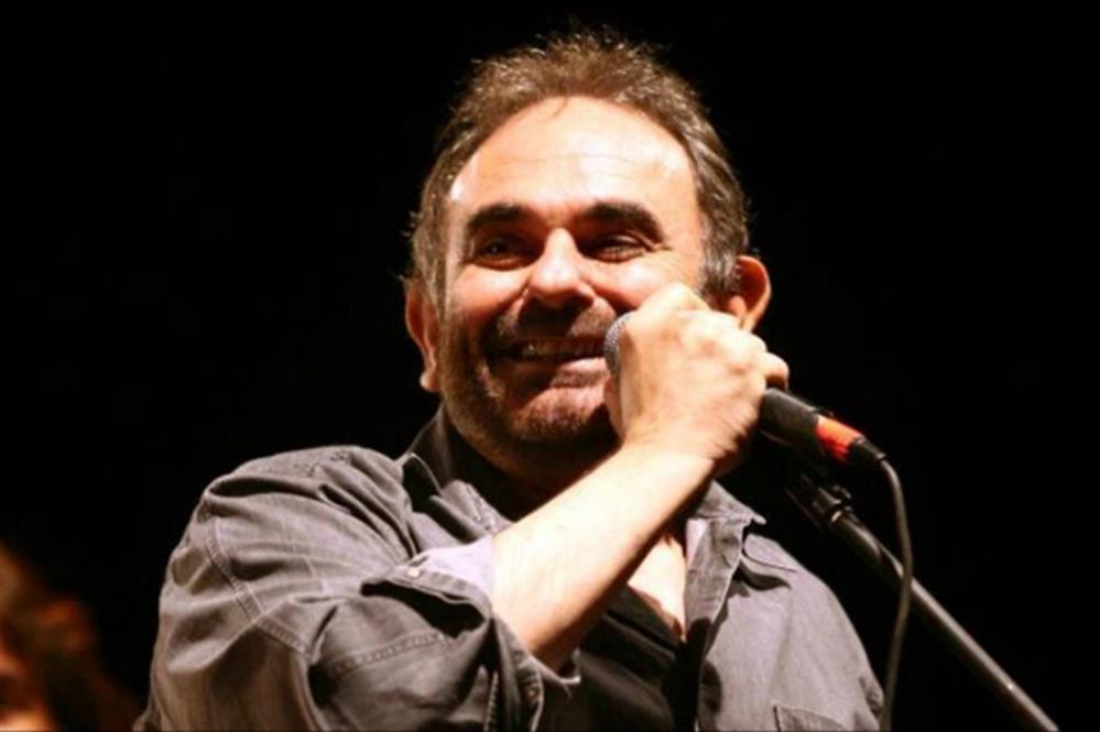 Σάκης Μπουλάς