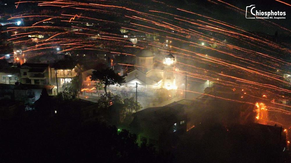 Βροντάδο - Χίος - Ρουκετοπόλεμος - Πάσχα Βροντάδο - Χίος - Ρουκετοπόλεμος - Πάσχα