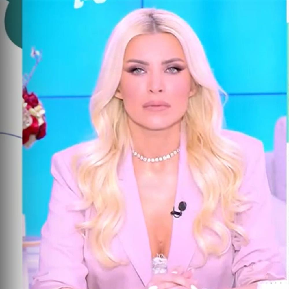 Κατερίνα Καινούργιου: "Ο Σάκης Ρουβάς ήταν πολύ καλύτερος από την Έλενα Παπαρίζου, τον πήρε η μπάλα νομίζω"

