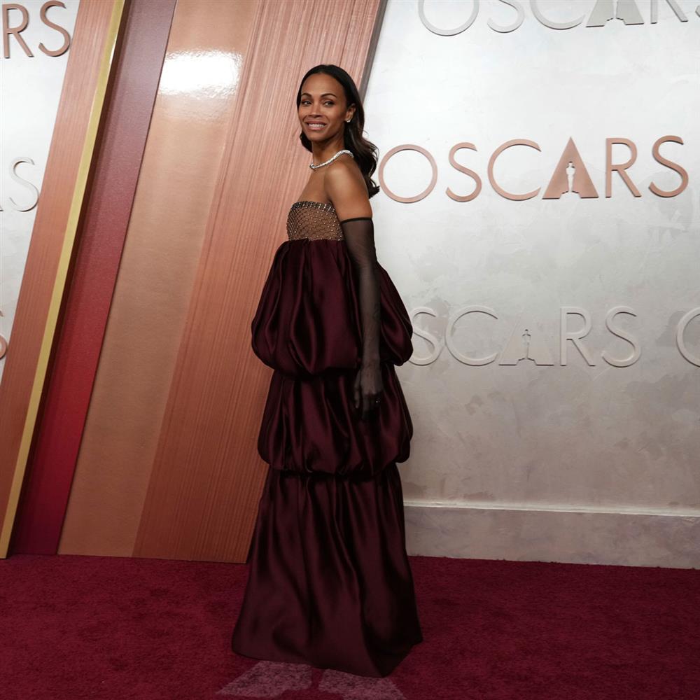 εμφανισεις zoe saldana