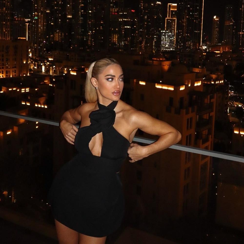 Ιωάννα Τούνη: Η απάντηση σε αρνητικό σχόλιο που δέχθηκε για τις διακοπές και τις αναρτήσεις μετά τον θάνατο της μητέρας της κολλητής της