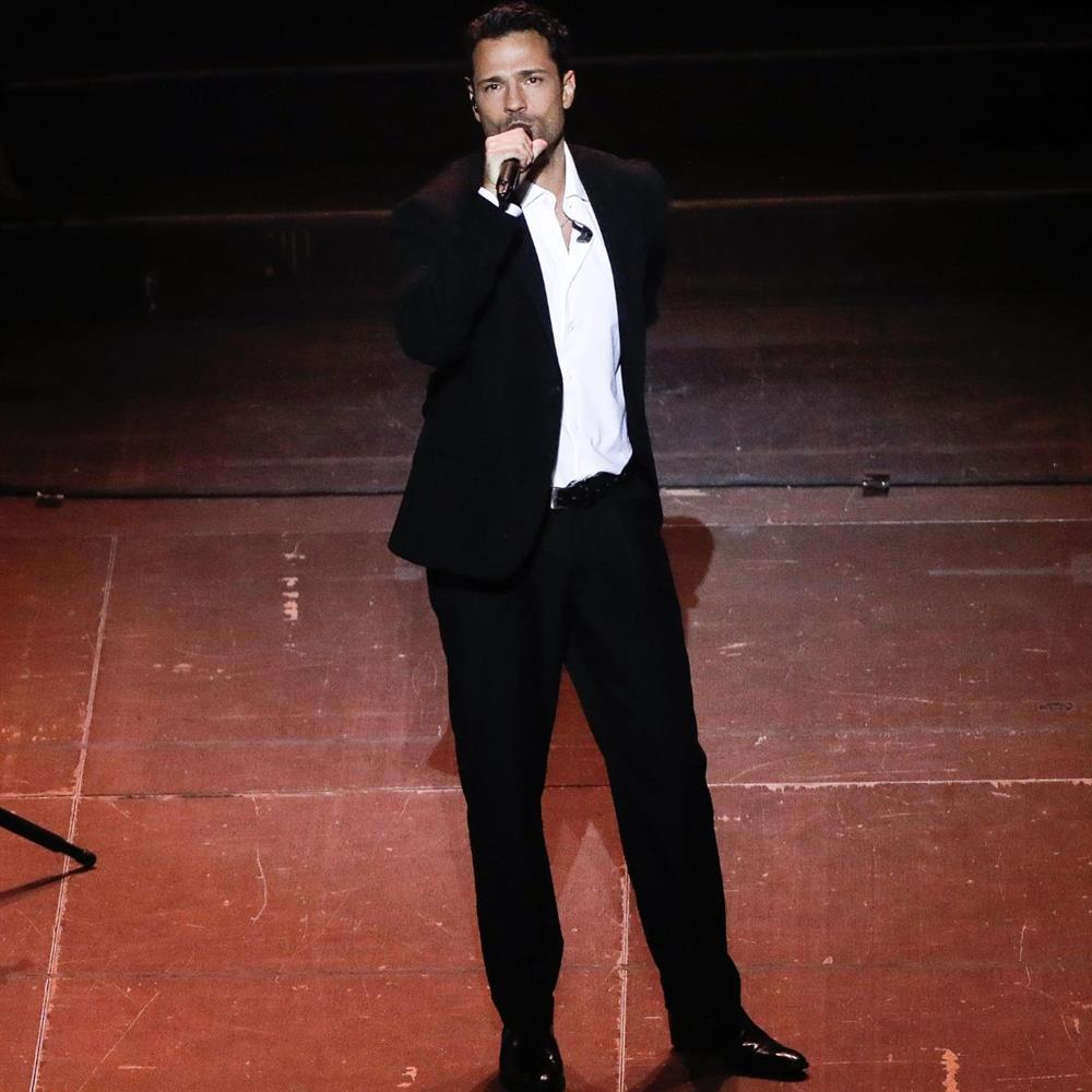 Κωνσταντίνος Αργυρός: Το συγκινητικό μήνυμα για τον θάνατο του ηχολήπτη του στη συναυλία στη Πρέβεζα 