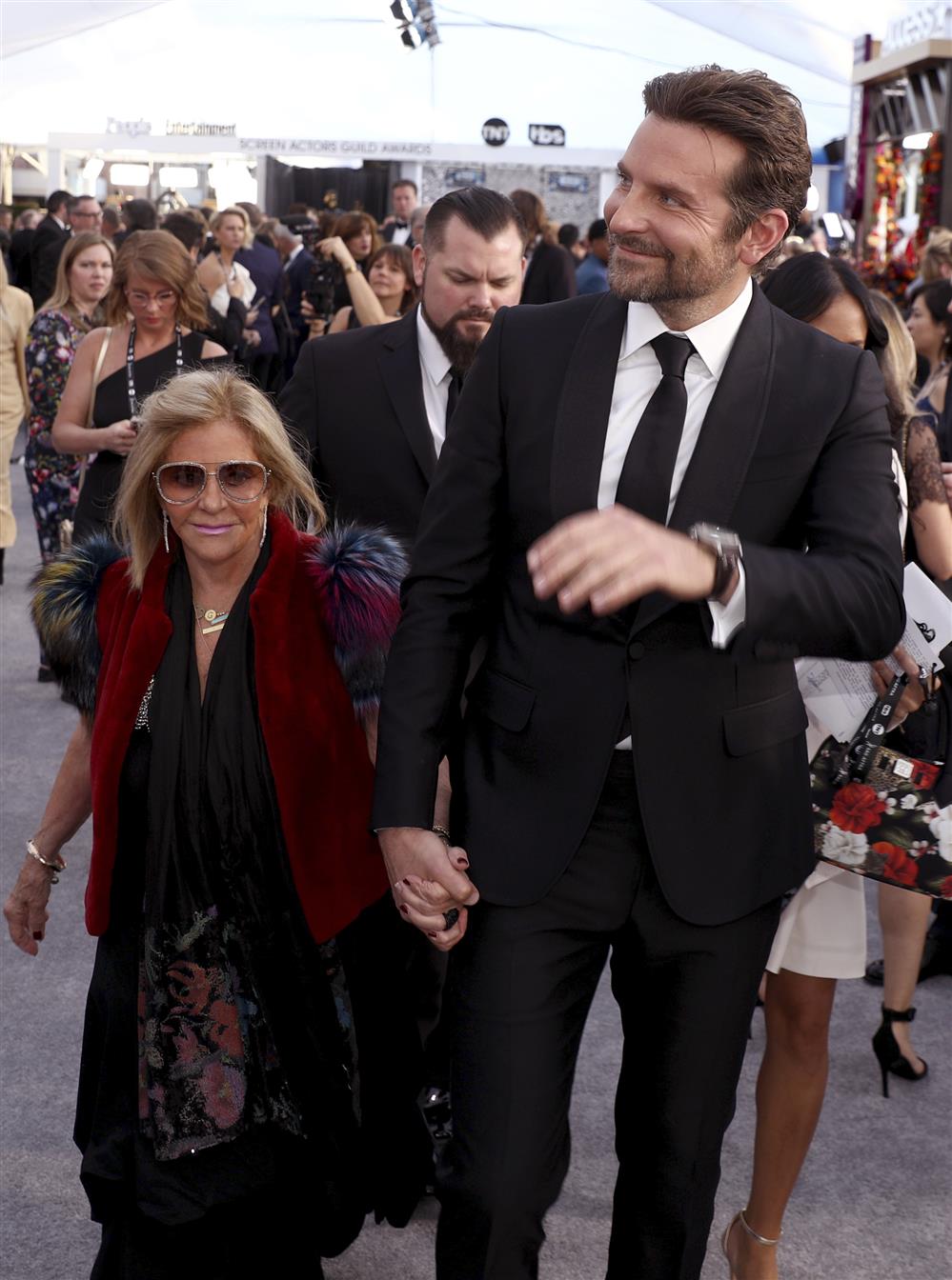 Red Carpet Red Carpet