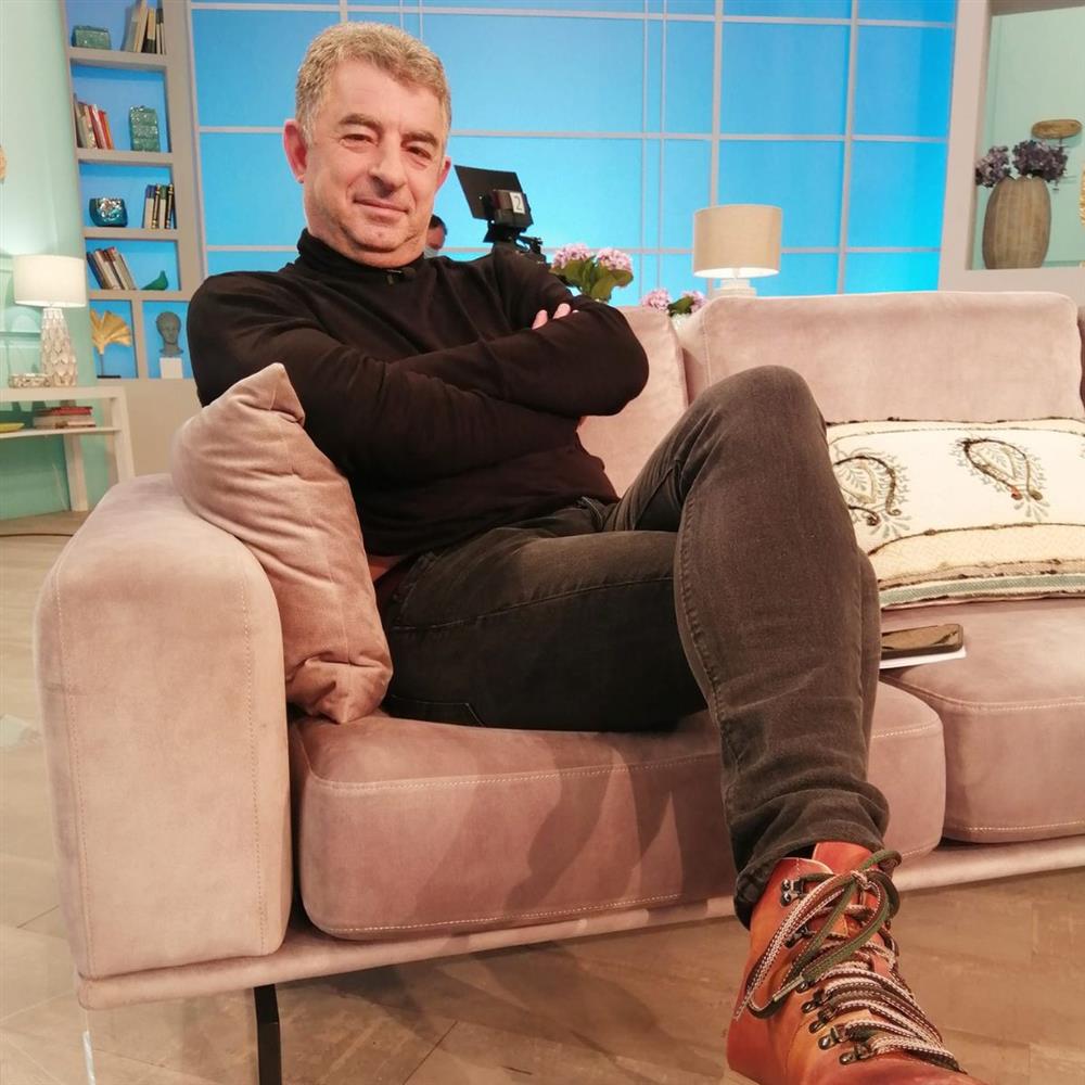 Γιώργος Καραϊβάζ