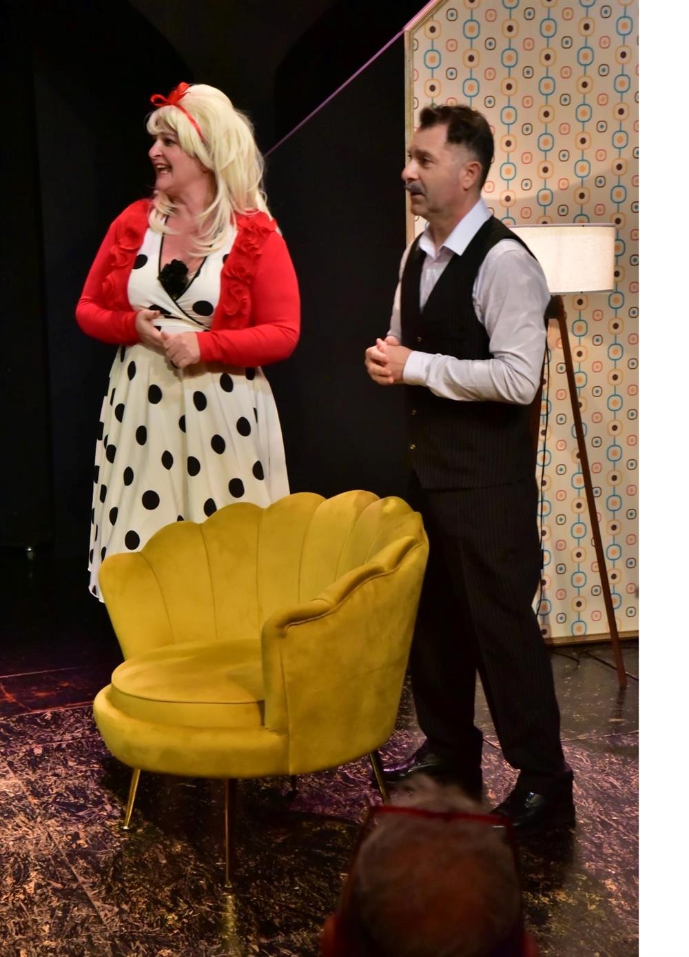 λευτεράκης λευτεράκης