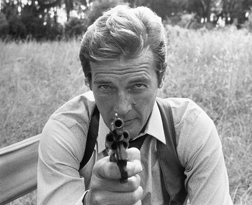 AP - Ρότζερ Μουρ AP - Ρότζερ Μουρ