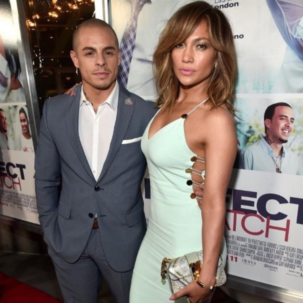 Τζένιφερ Λόπεζ: Ο πρώην της, Κάσπερ Σμαρτ κατηγορείται για παράνομη καλλιέργεια κάνναβης στο σπίτι του


