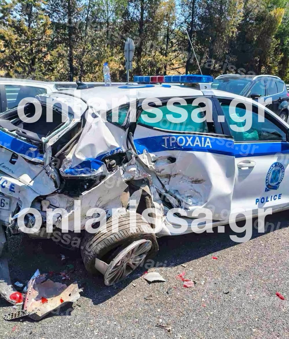 Λάρισα - Περιπολικό - Αστυνομικοί - Τροχαίο