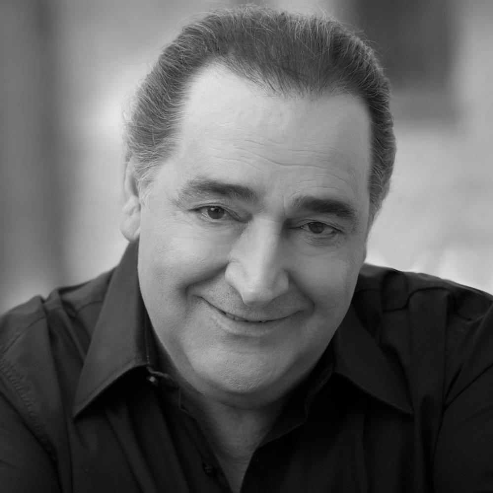 Το μεγάλο ανεκπλήρωτο όνειρο του Βασίλη Καρρά! Μεγάλη συναυλία - αφιέρωμα στο Καλλιμάρμαρο