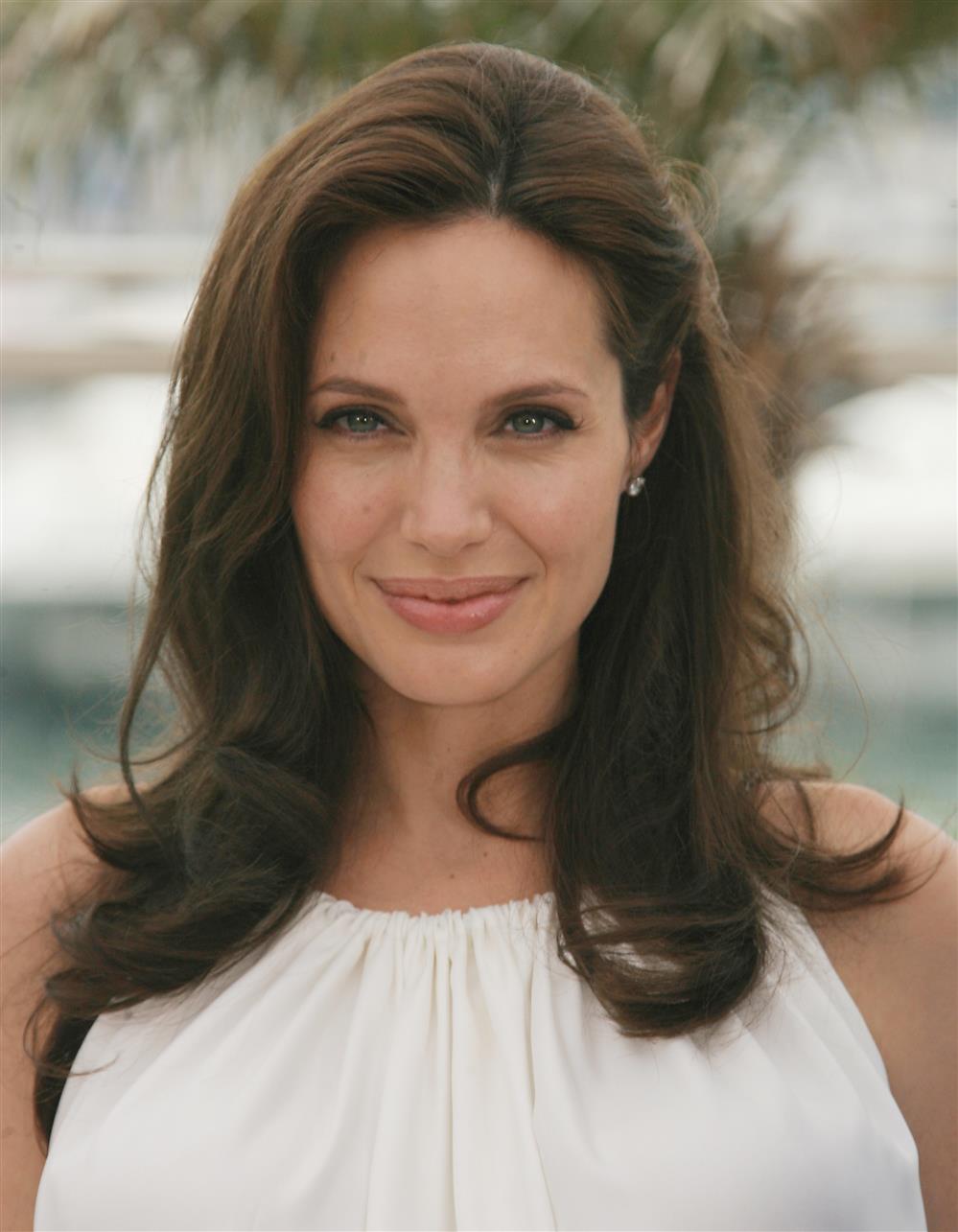 Αντζελίνα Τζολί Αντζελίνα Τζολί