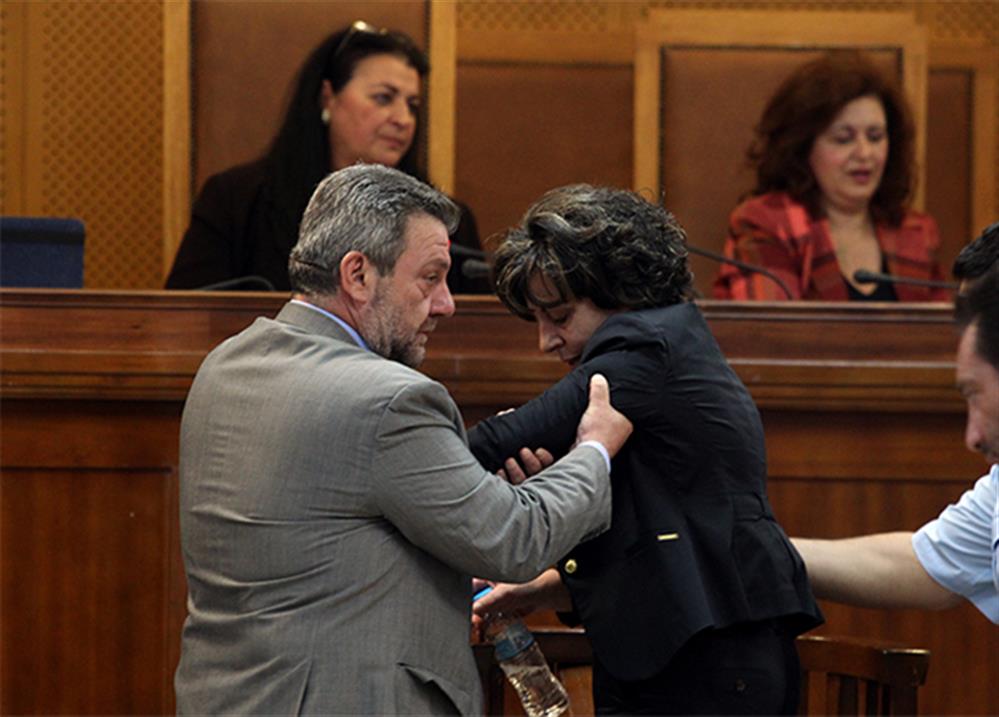 Δίκη - Χρυσή Αυγή - Μητέρα - Φύσσα - Παύλος Φύσσας - Μάγδα Φύσσα - αδιαθεσία Δίκη - Χρυσή Αυγή - Μητέρα - Φύσσα - Παύλος Φύσσας - Μάγδα Φύσσα - αδιαθεσία