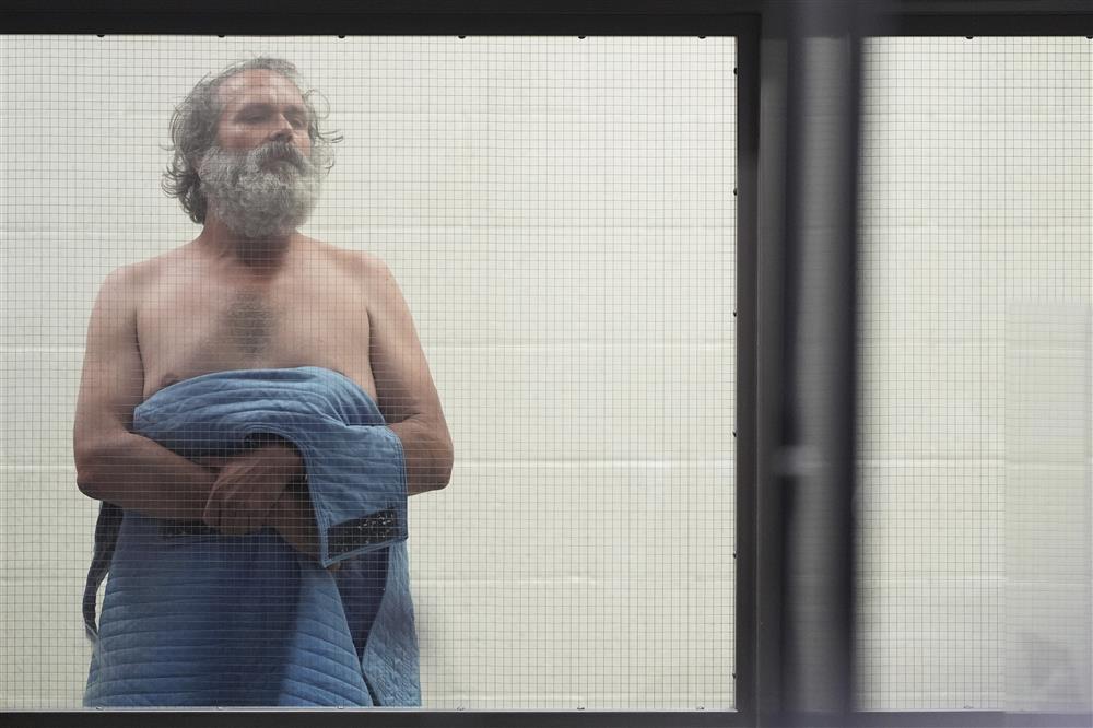 Τζένιφερ - Άνιστον - stalker