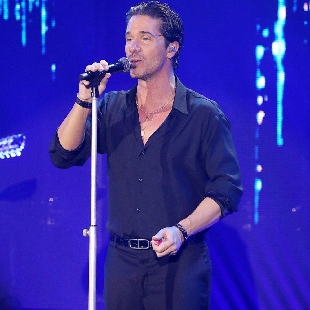 Νίκος Οικονομόπουλος