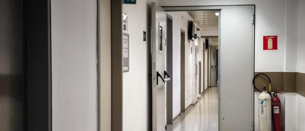 ΕΟΔΥ: Τέσσερις θάνατοι από COVID-19 και 162 νέες εισαγωγές