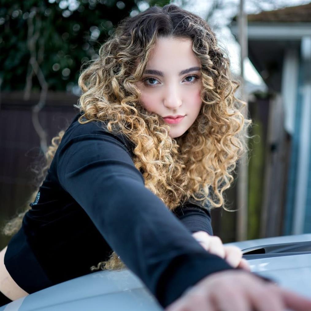 Desi G: Η πρόκρισή της στον εθνικό τελικό της Eurovision & η αποκάλυψη για το τραγούδι "Aphrodite"