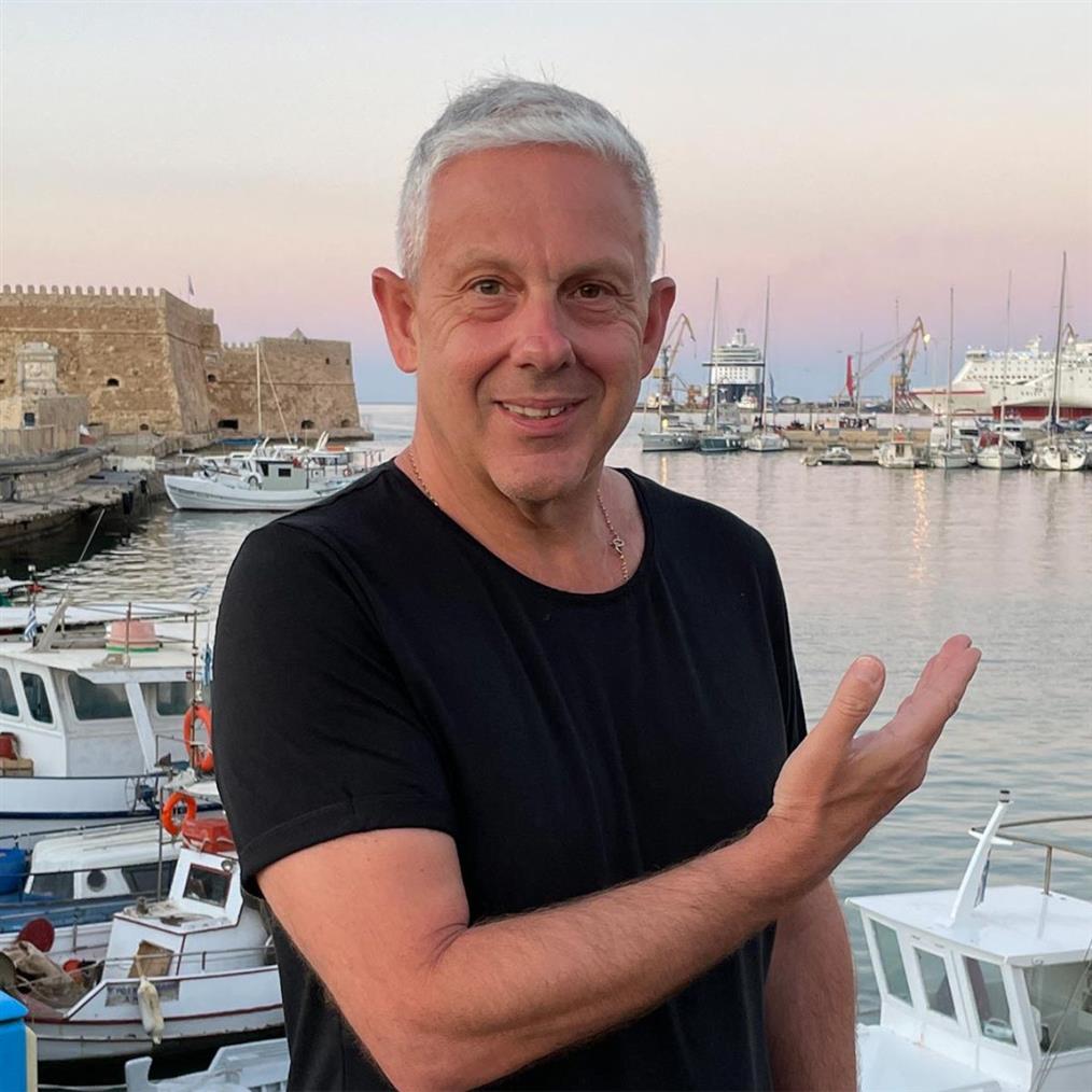 Τάσος Δούσης