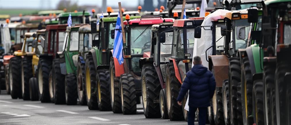 Αγρότες: “Όχι” στην πρόσκληση Μητσοτάκη για ραντεβού στο Μαξίμου – κλιμακώνουν τις κινητοποιήσεις